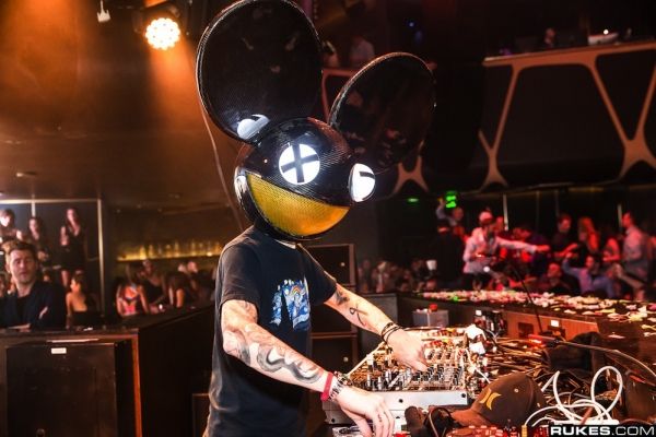 Photo Flash: deadmau5, Rev Run and Ruckus and Miguel Continue Grand Opening at Hakkasan Las Vegas — photo 1 of 9