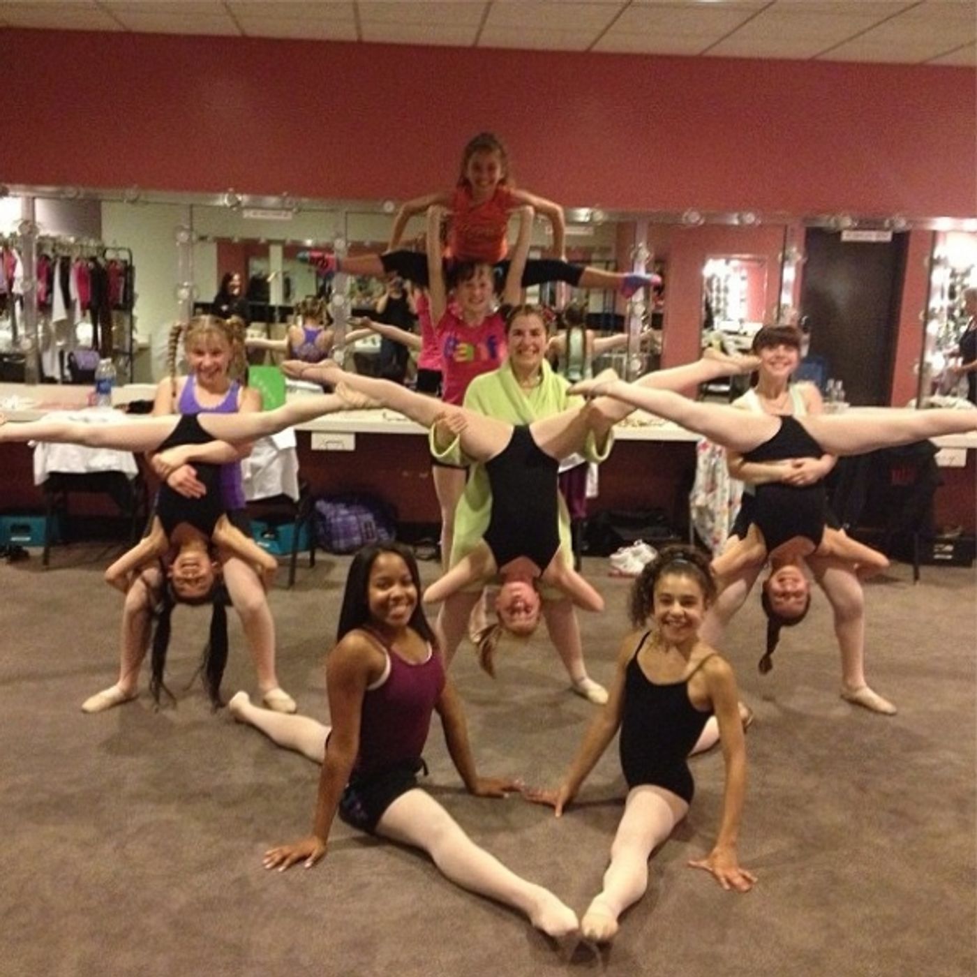 Photo Flash: Saturday Intermission Pics, April 27, Part 2 - PETER PAN Tour's Last SIP and More!  Image