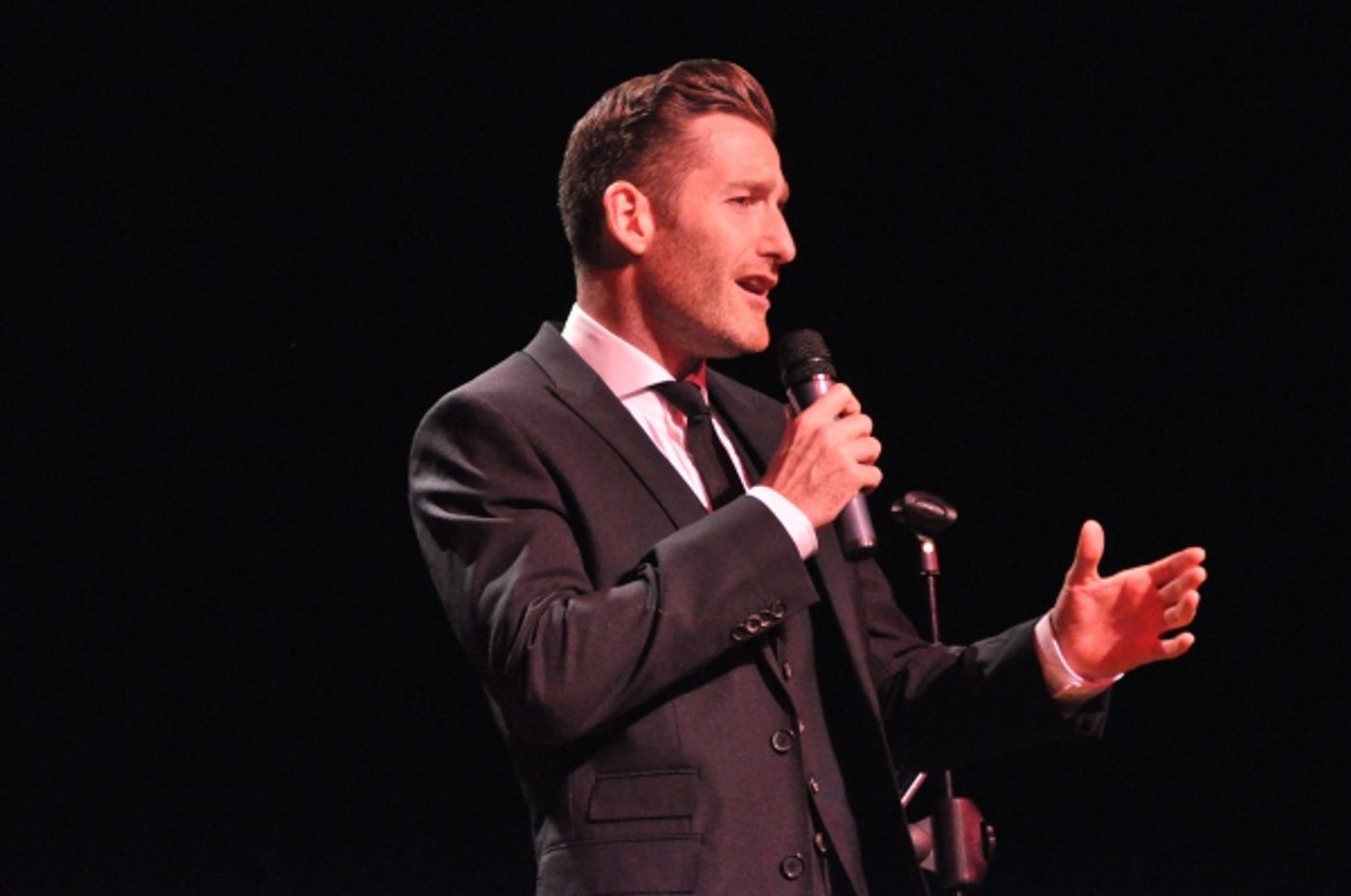 Photo Coverage: Paul Byrom Plays the Landmark Theatre  Image
