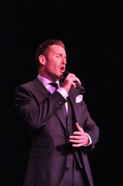 Paul Byrom Photo