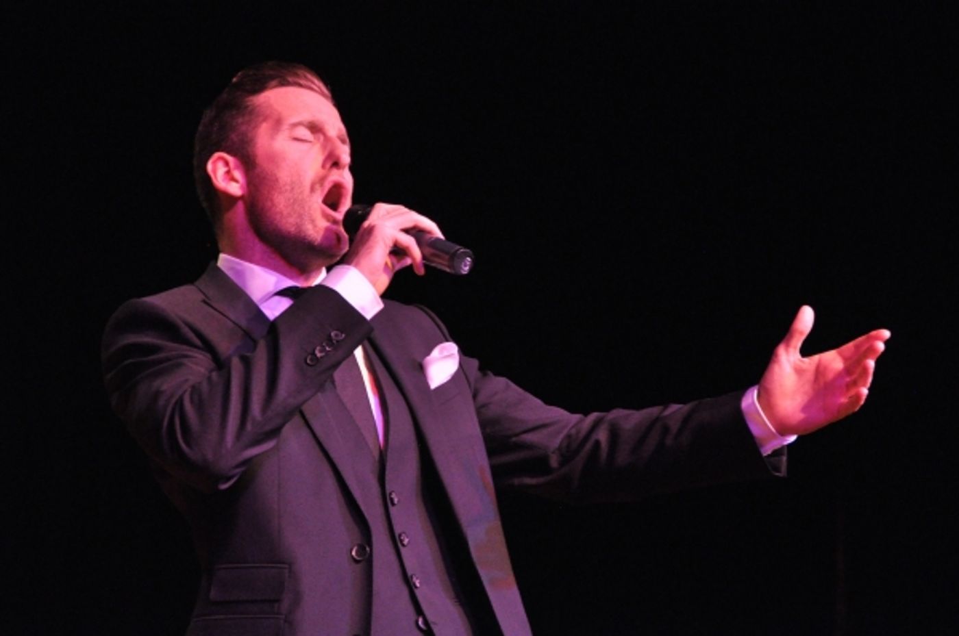 Photo Coverage: Paul Byrom Plays the Landmark Theatre  Image