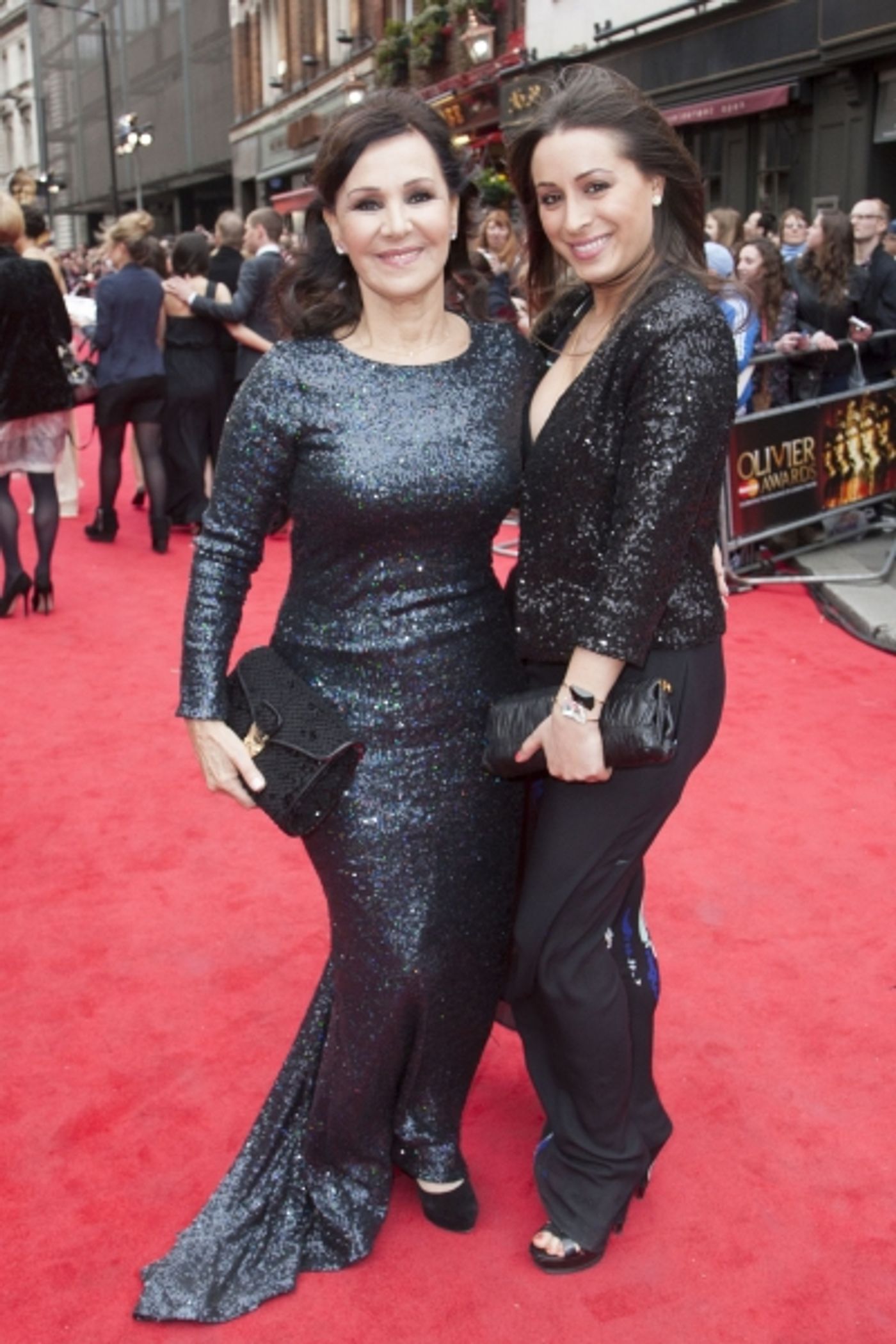 Photo Coverage: OLIVIERS 2013 - From The Red Carpet, Featuring Radcliffe, Cattrell, Menzel and More!  Image