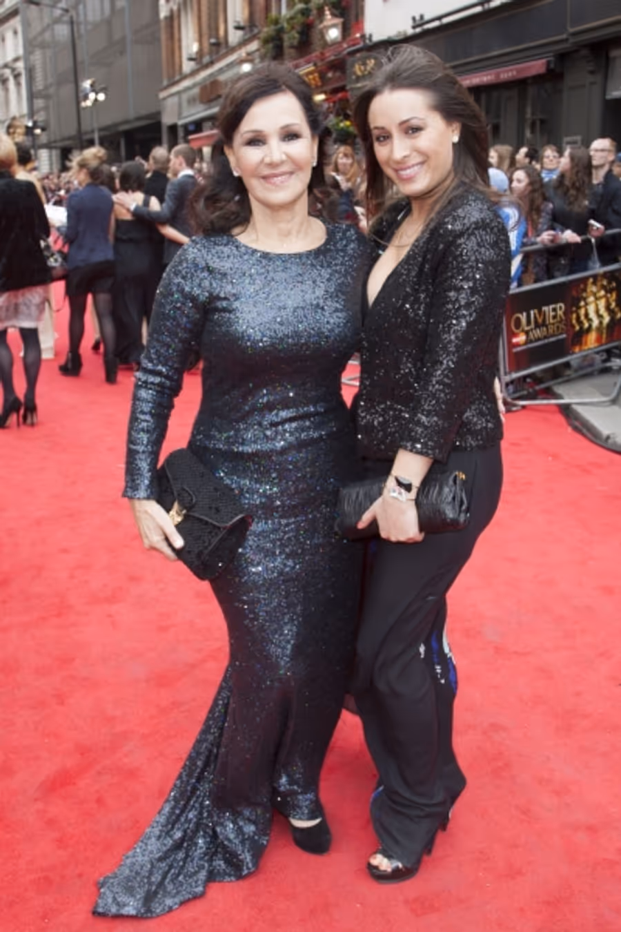 Photo Coverage: OLIVIERS 2013 - From The Red Carpet, Featuring Radcliffe, Cattrell, Menzel and More! Image