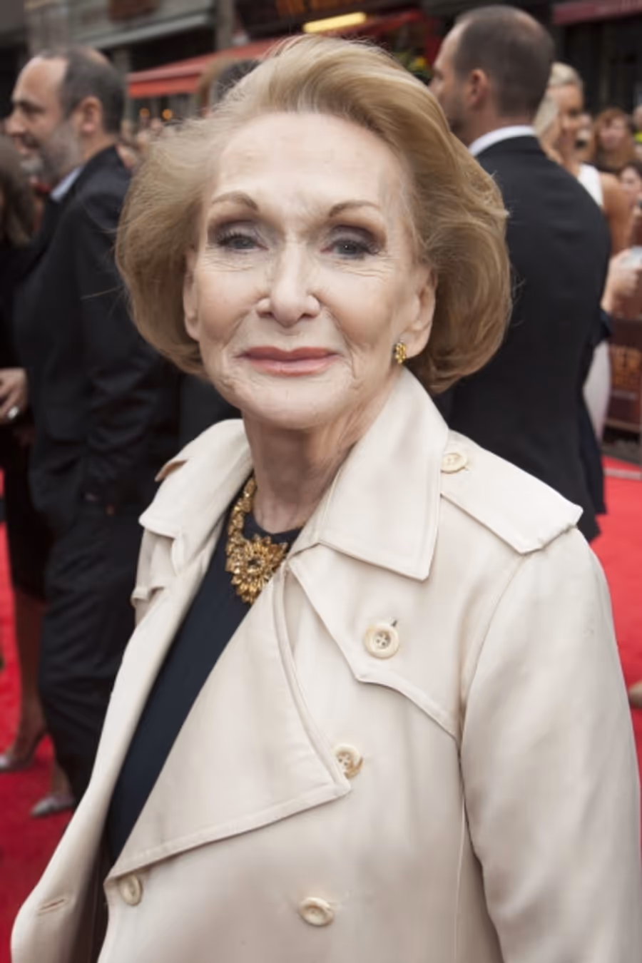 Photo Coverage: OLIVIERS 2013 - From The Red Carpet, Featuring Radcliffe, Cattrell, Menzel and More! Image
