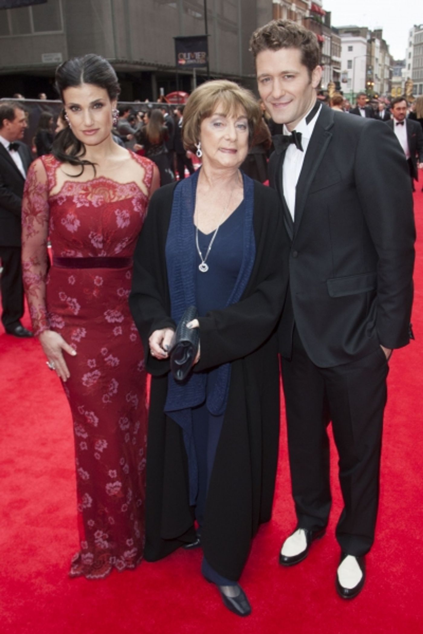 Photo Coverage: OLIVIERS 2013 - From The Red Carpet, Featuring Radcliffe, Cattrell, Menzel and More!  Image