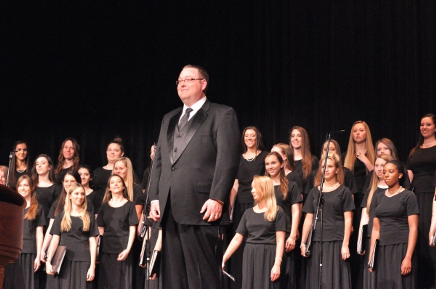 Photo Coverage: Tenor Anthony Kearns Plays Benefit Concert for OASIS  Image