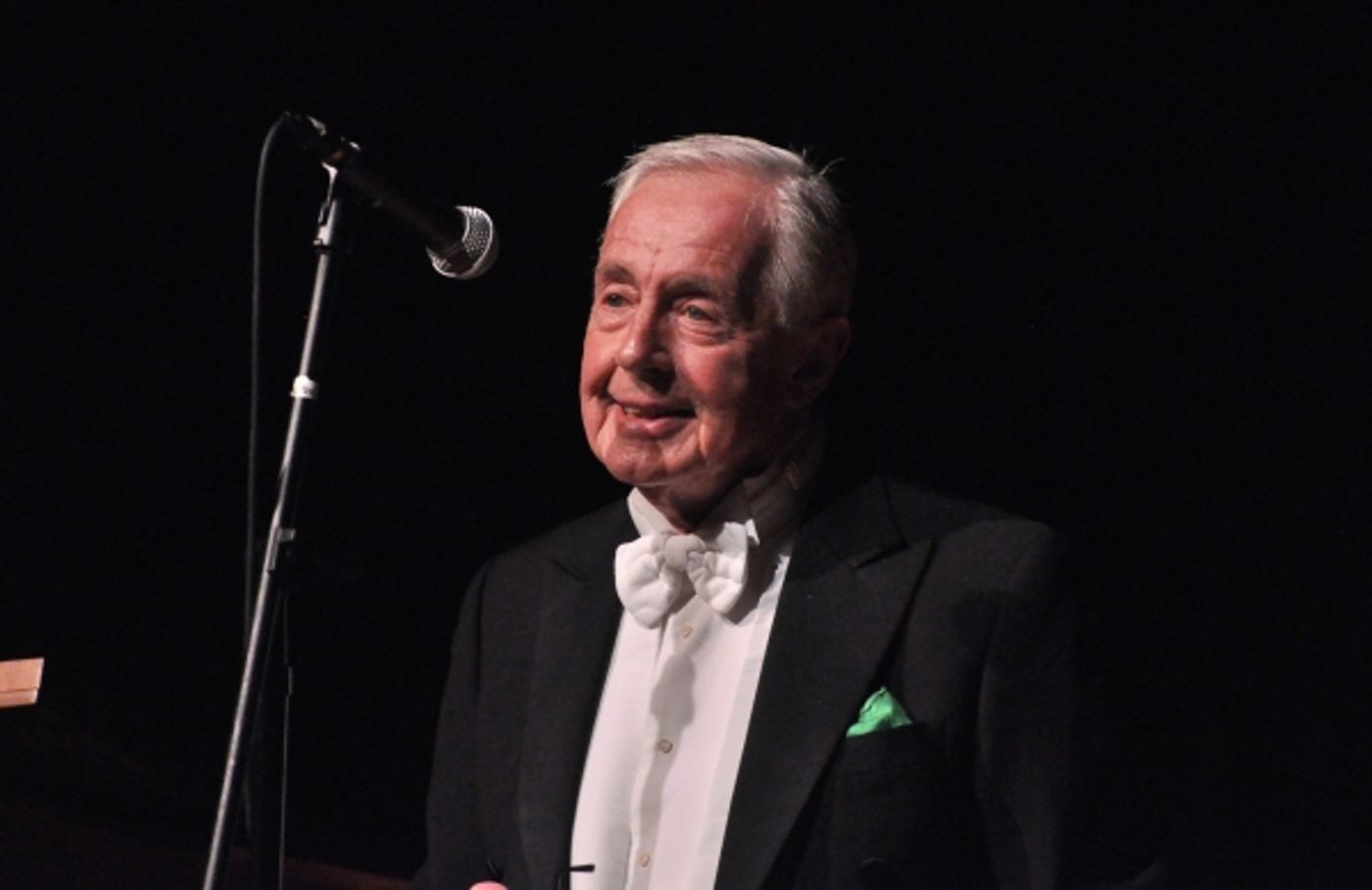 Photo Coverage: Tenor Anthony Kearns Plays Benefit Concert for OASIS  Image