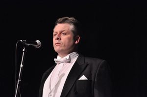 Anthony Kearns @ BroadwayWorld Anthony Kearns Photo