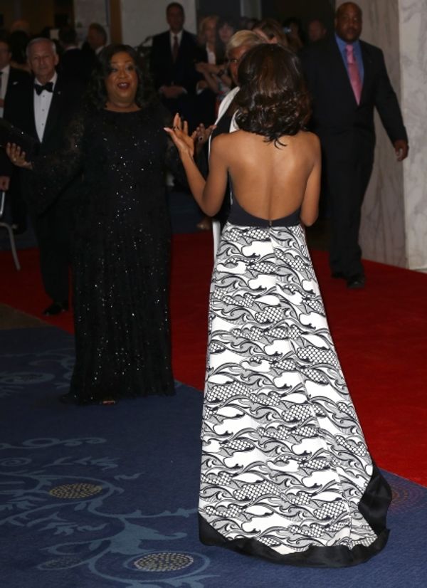 Shonda Rhimes & Kerry Washington   Photo