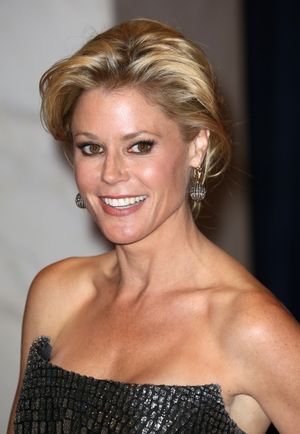 Julie Bowen @ BroadwayWorld Julie Bowen Photo