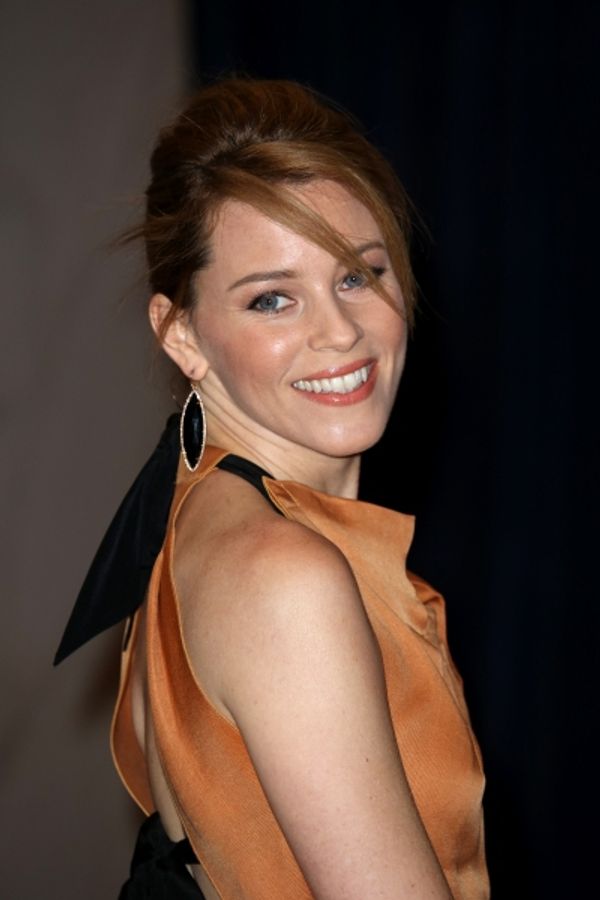 Elizabeth Banks Photo