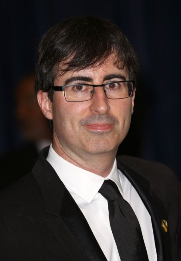 John Oliver   Photo