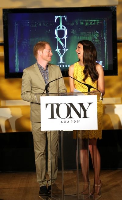 Jesse Tyler Ferguson & Sutton Foster  Photo