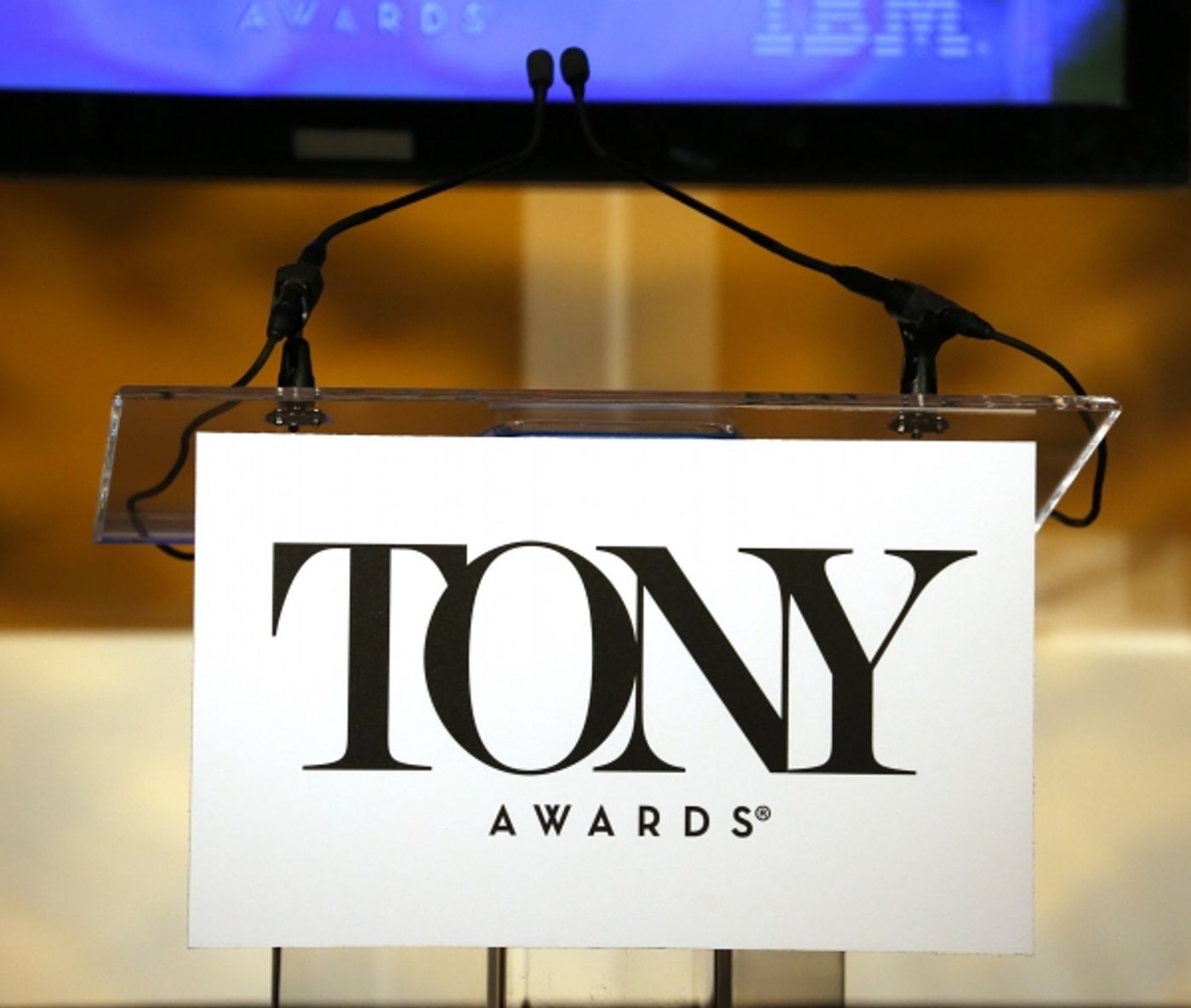 Photo Coverage: Jesse Tyler Ferguson and Sutton Foster Announce the 2013 Tony Nominations!  Image