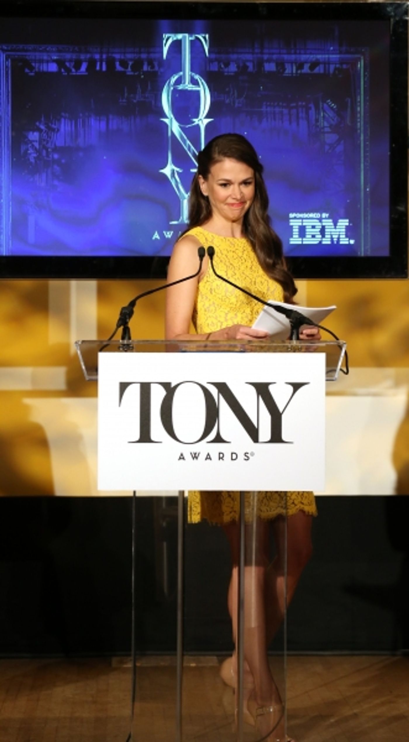 Photo Coverage: Jesse Tyler Ferguson and Sutton Foster Announce the 2013 Tony Nominations!  Image