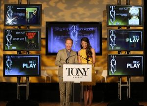 Jesse Tyler Ferguson & Sutton Foster @ BroadwayWorld Jesse Tyler Ferguson & Sutton Foster Photo