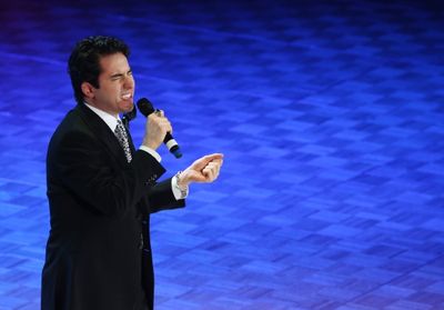 John Lloyd Young  Photo
