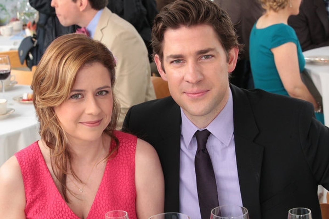 Photo Flash: THE OFFICE Closes its Doors; First Look at Series Finale, Airing 5/16  Image