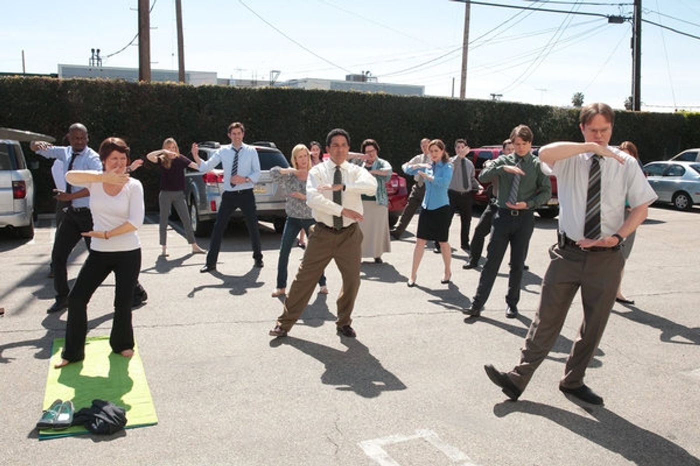 Photo Flash: THE OFFICE Closes its Doors; First Look at Series Finale, Airing 5/16  Image