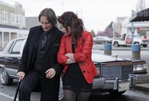 Robert Carlyle, Emilie de Ravin Photo