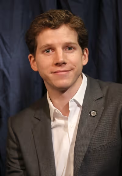 Stark Sands  Photo
