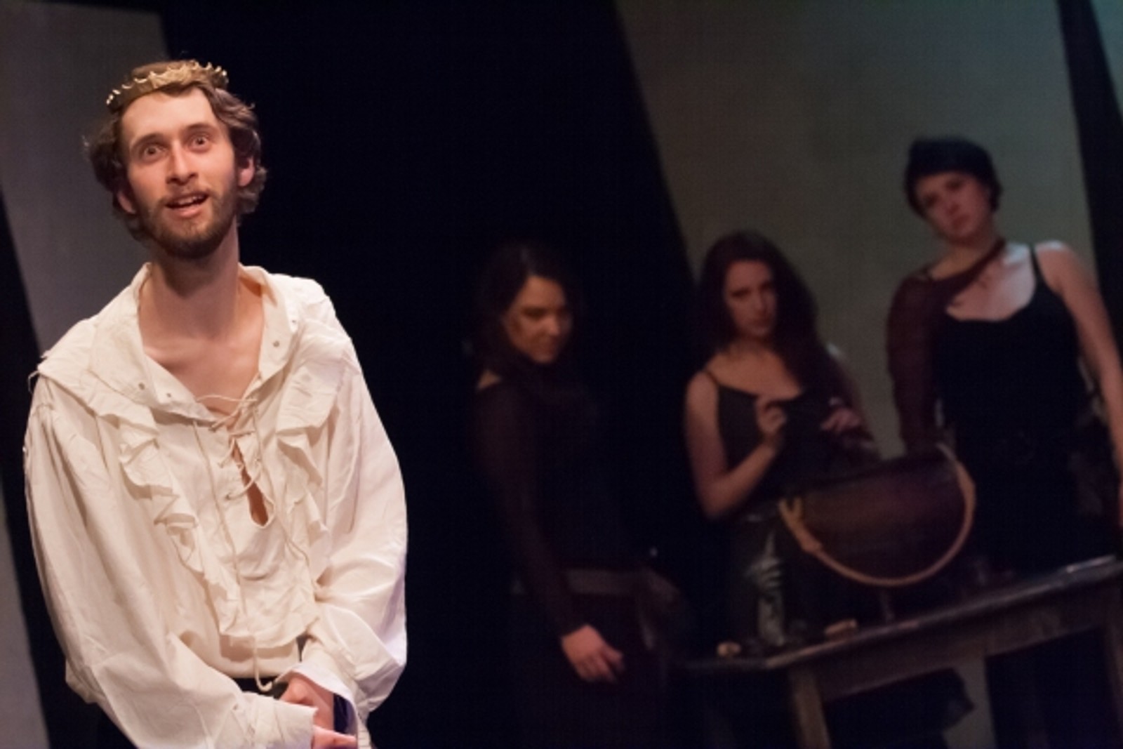 Photo Flash: First Look at Onomatopoeia Theatre's MACBETH — photo 3 of 10
