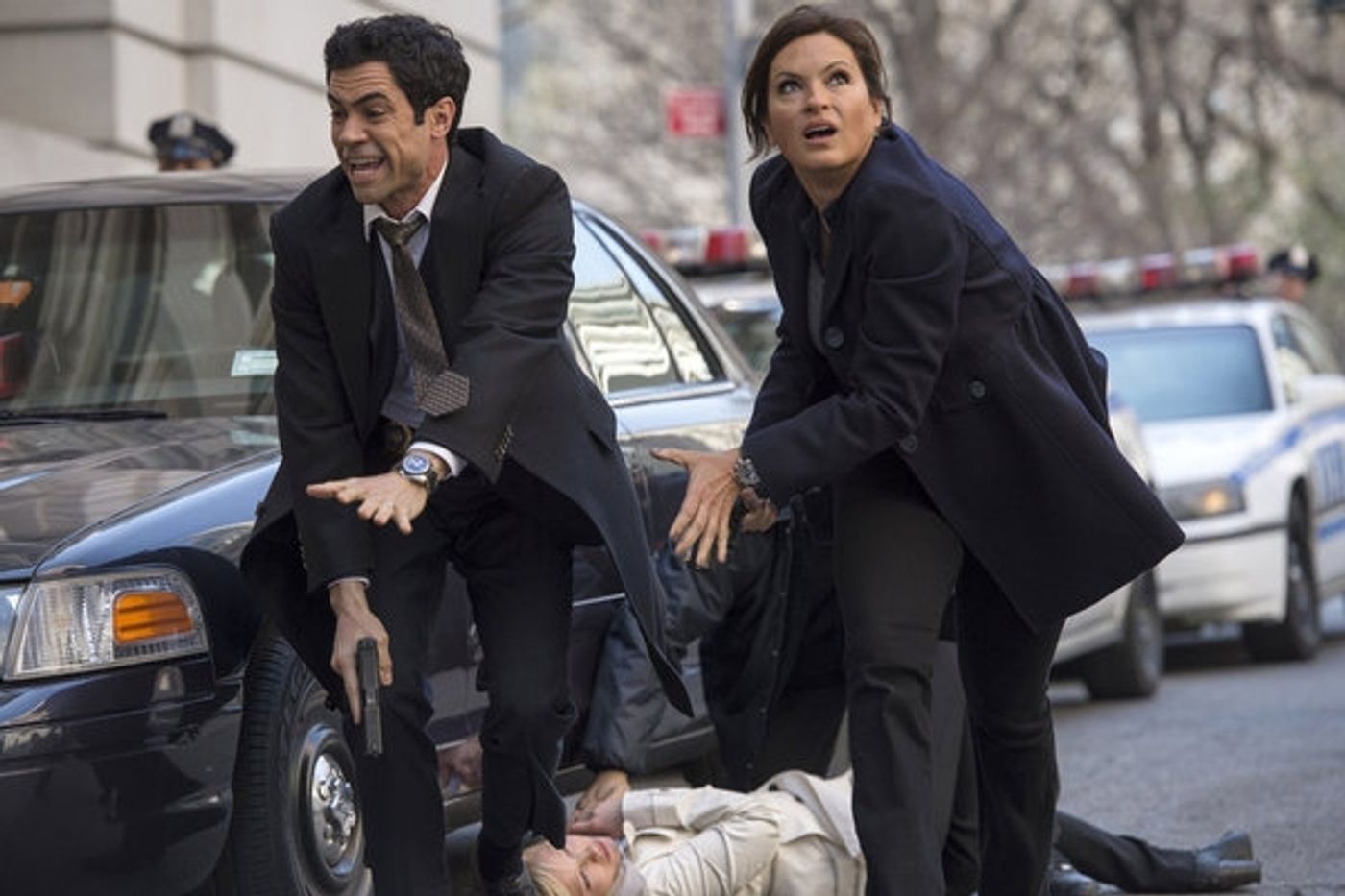Photo Flash: LAW & ORDER: SVU's 'Poisoned Motive,' Airing 5/8 Photo Flash: LAW & ORDER: SVU's 'Poisoned Motive,' Airing 5/8 Image