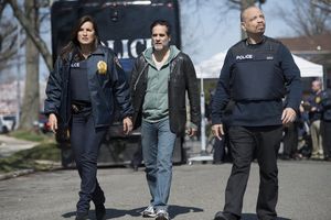 Mariska Hargitay, Yul Vazquez, Ice-T @ BroadwayWorld Mariska Hargitay, Yul Vazquez, Ice-T Photo