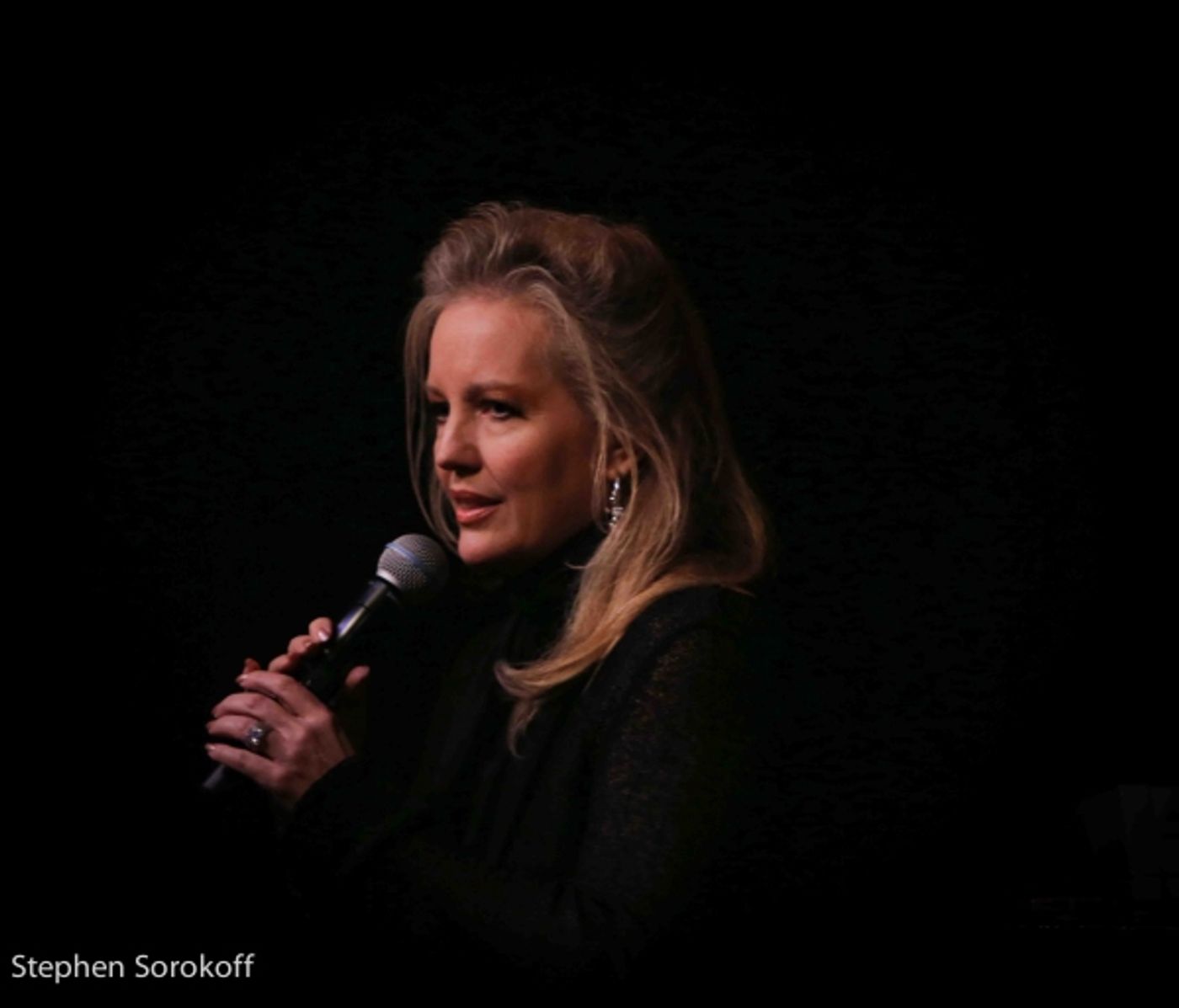 Photo Coverage: Stacy Sullivan Tributes Peggy Lee at Cafe Carlyle  Image