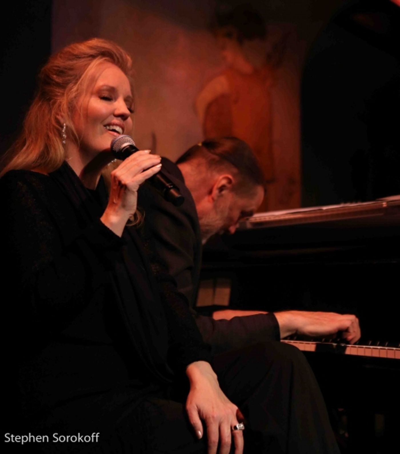 Photo Coverage: Stacy Sullivan Tributes Peggy Lee at Cafe Carlyle  Image