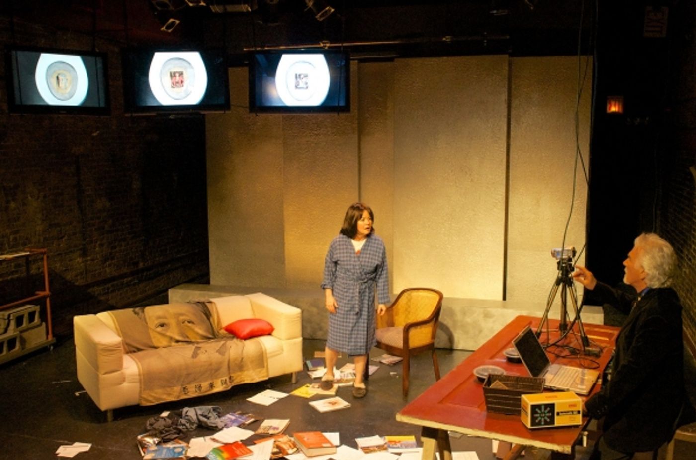 Photo Flash: First Look at CHEMISTRY OF LOVE Premiere at La MaMa Photo Flash: First Look at CHEMISTRY OF LOVE Premiere at La MaMa Image