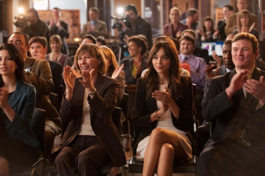 Photo Flash: First Look - REVENGE's Two-Hour Season Finale, Airing 5/12 Image