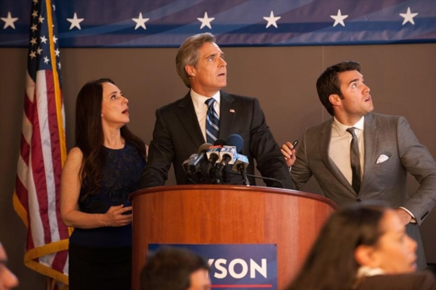 Photo Flash: First Look - REVENGE's Two-Hour Season Finale, Airing 5/12  Image