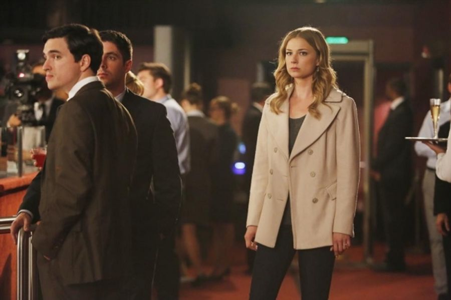 Photo Flash: First Look - REVENGE's Two-Hour Season Finale, Airing 5/12 Image
