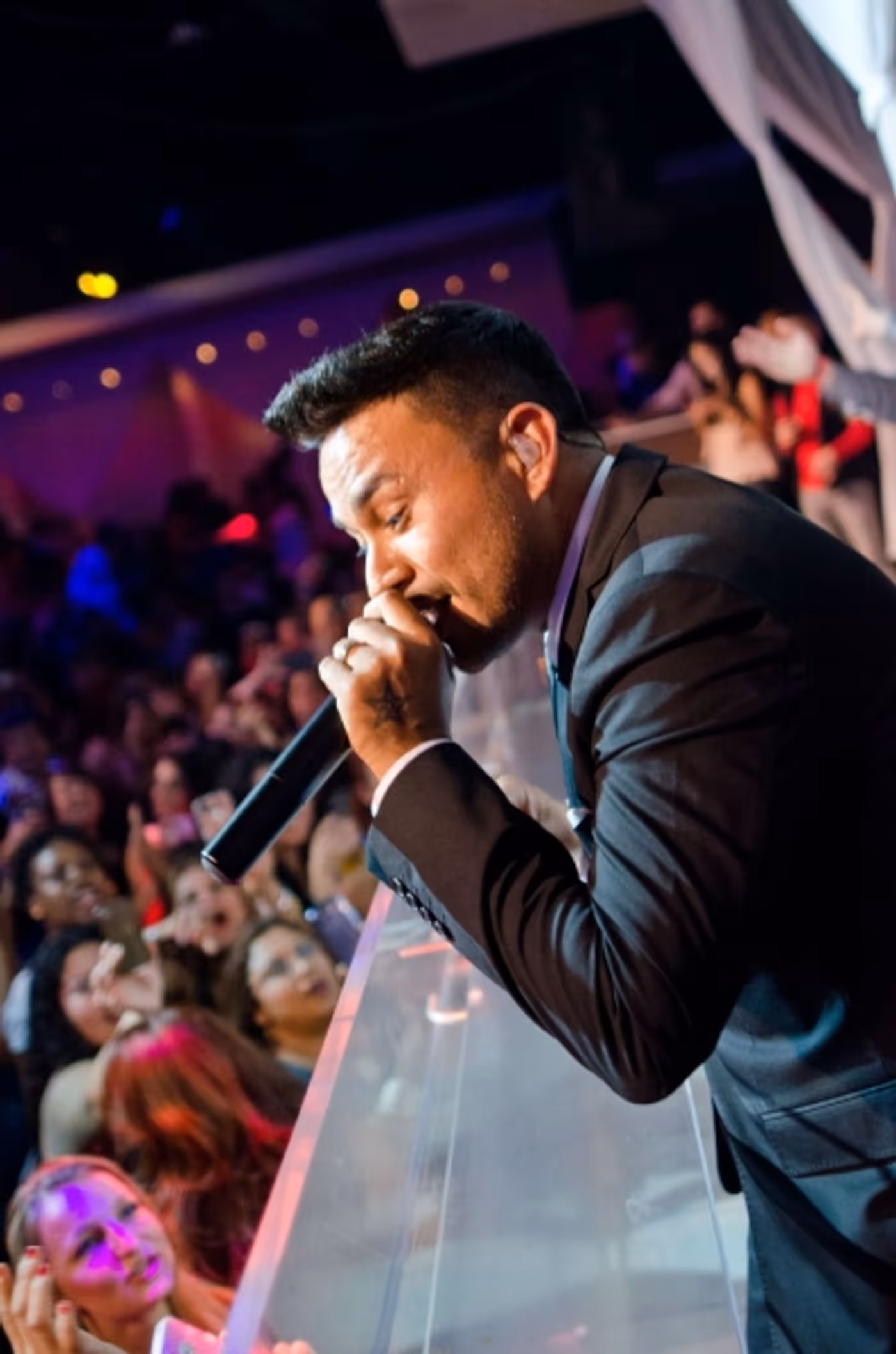 Photo Flash: Frankie J Kicks Off Cinco de Mayo Weekend at Las Vegas' PURE Nightclub Photo Flash: Frankie J Kicks Off Cinco de Mayo Weekend at Las Vegas' PURE Nightclub Image