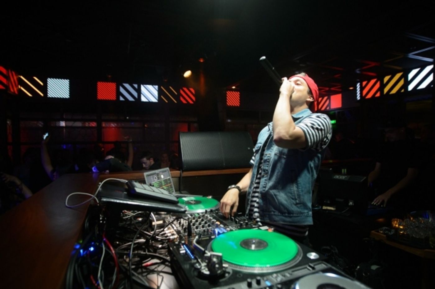 Photo Flash: Tiesto, Hilary Duff, Aziz Ansari and More Party at Hakkasan Las Vegas  Image
