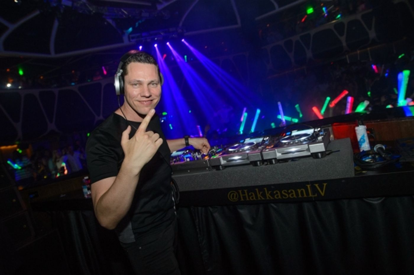 Photo Flash: Tiesto, Hilary Duff, Aziz Ansari and More Party at Hakkasan Las Vegas  Image
