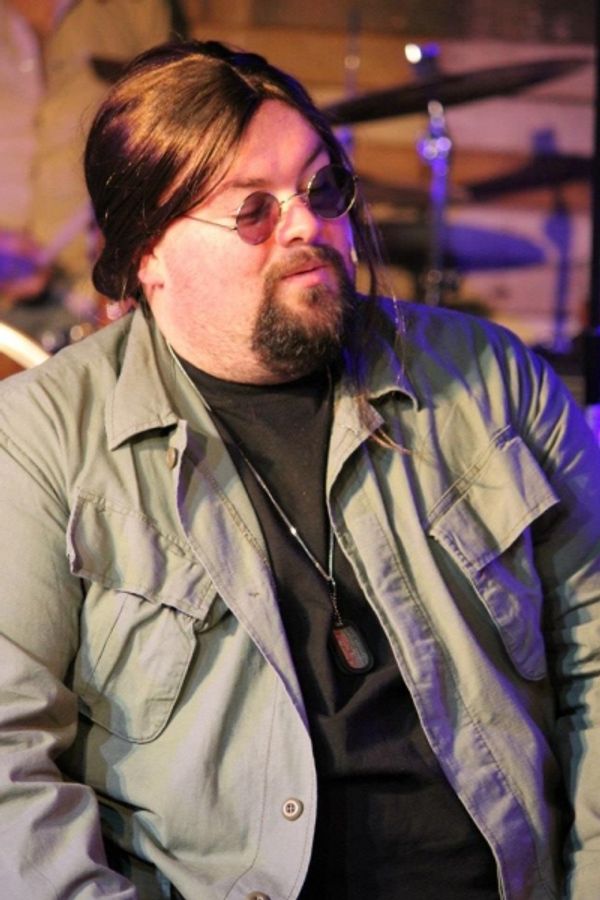 J.D. Rose (Greg). Photo