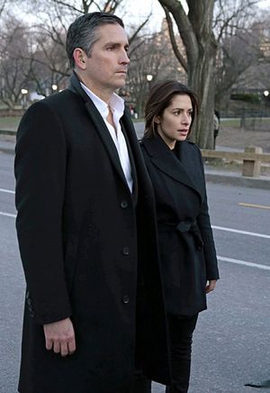 Jim Caviezel, Sarah Shahi
 Photo