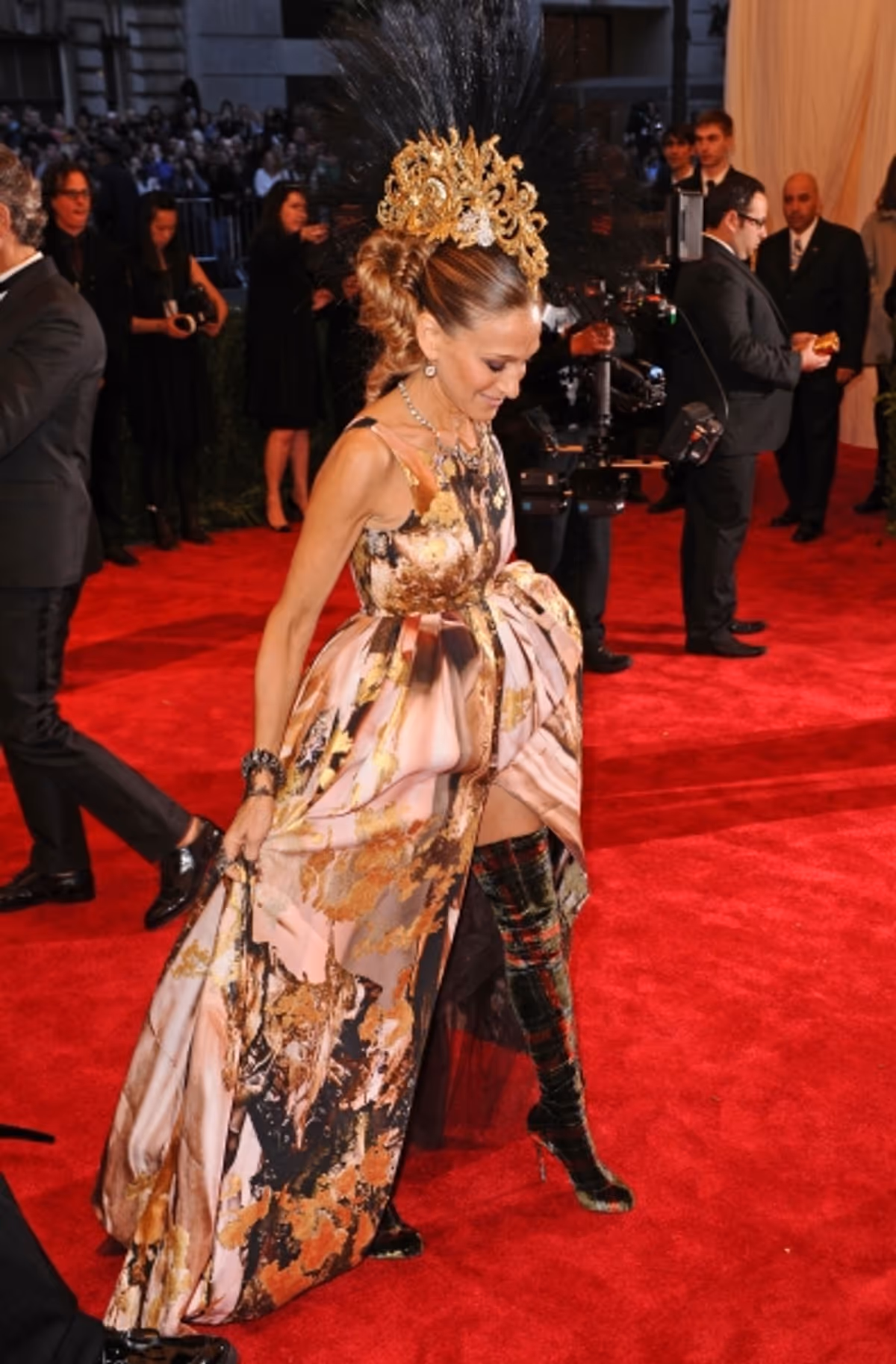 Mandatory Credit: Photo by David Fisher/Rex / Rex USA (1290857eb)Sarah Jessica ParkerCostume Institute Gala Benefit celebrating the Punk: Chaos To Couture exhibition, Metropolitan Museum of Art, New York, America - 06 May 2013WEARING GILES DEACON DRESS AN at 