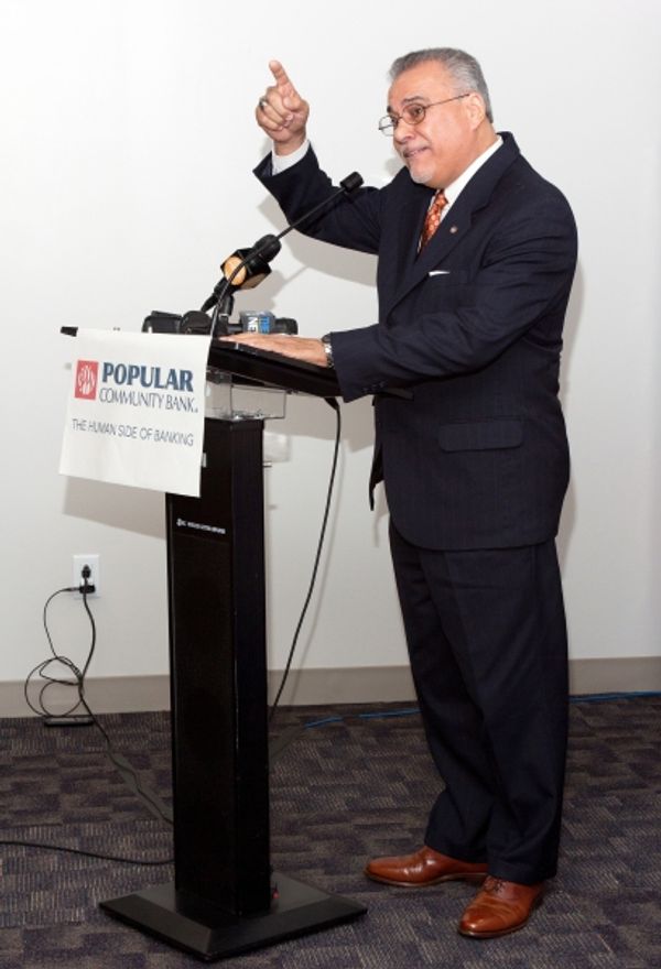 Hon. Hector L. Diaz Photo