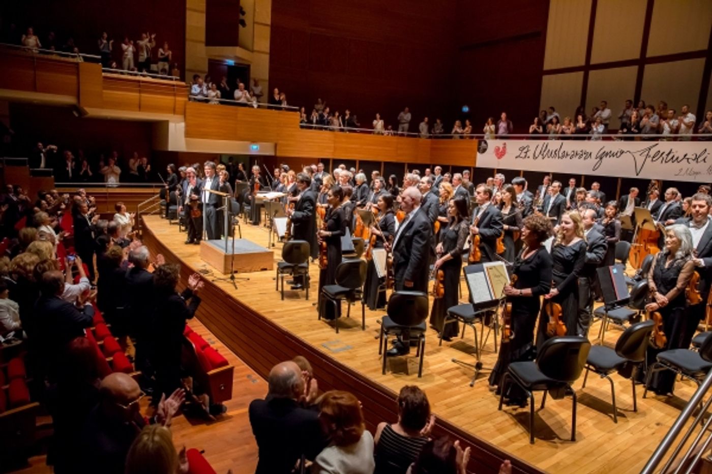 Photo Flash: New York Philharmonic Visits Istanbul, Zurich  Image