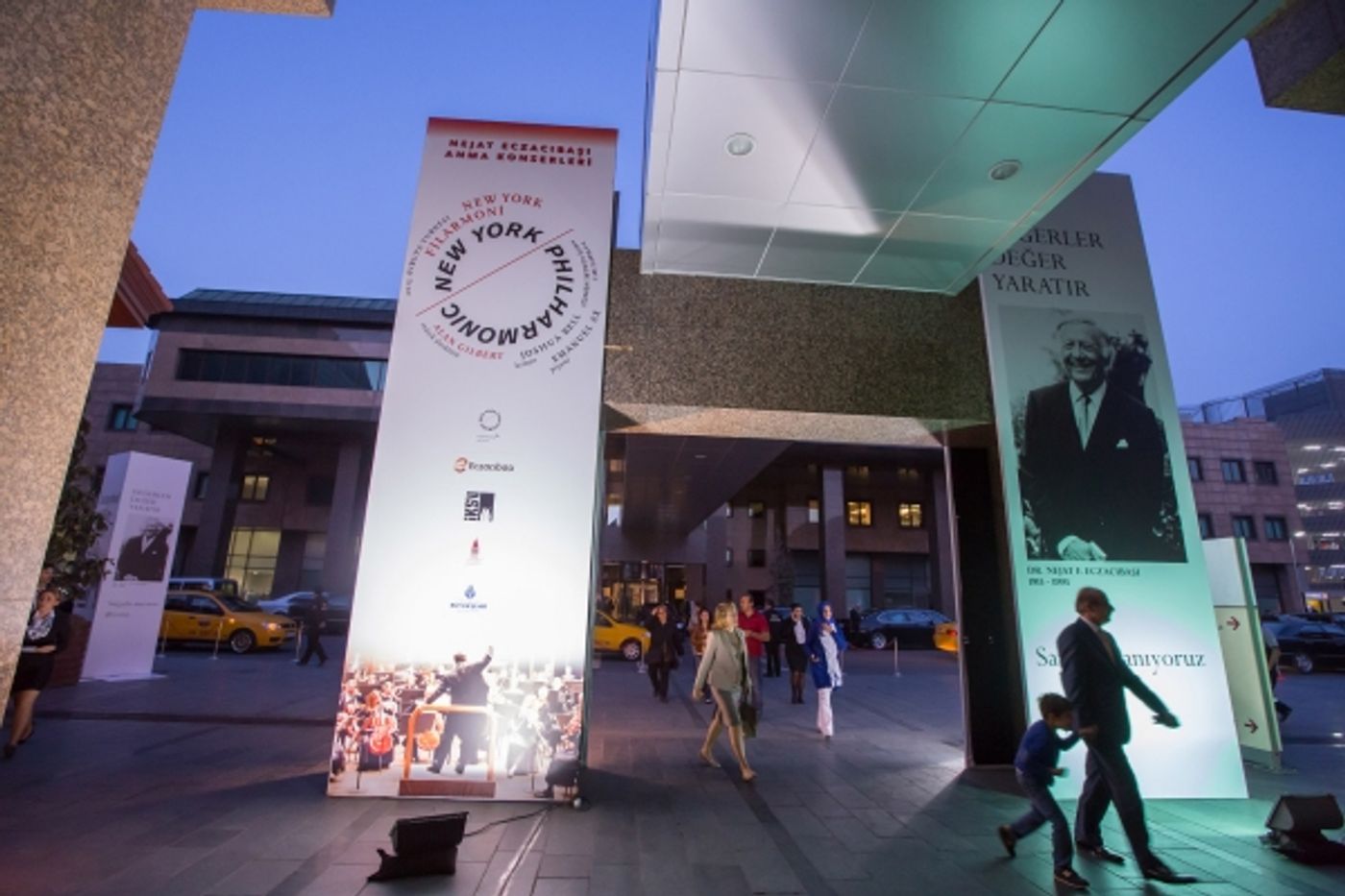 Photo Flash: New York Philharmonic Visits Istanbul, Zurich  Image