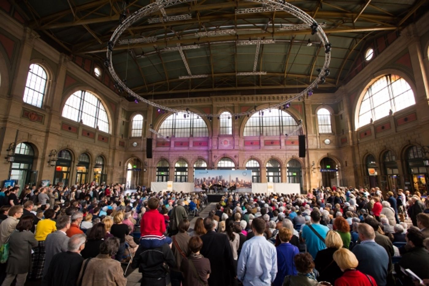 Photo Flash: New York Philharmonic Visits Istanbul, Zurich  Image