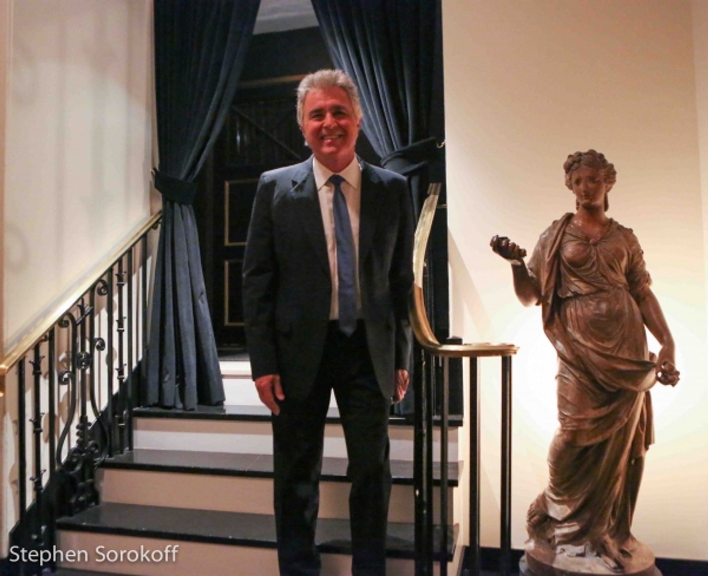 Photo Coverage: Steve Tyrell Brings IT'S MAGIC to Cafe Carlyle  Image