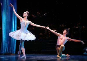 Irina Dvorovenko, Joaquin Deluz Photo