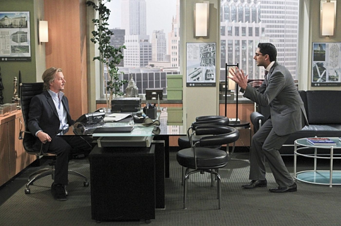 Photo Flash: RULES OF ENGAGEMENT's 100th Episode, Airing 5/20  Image