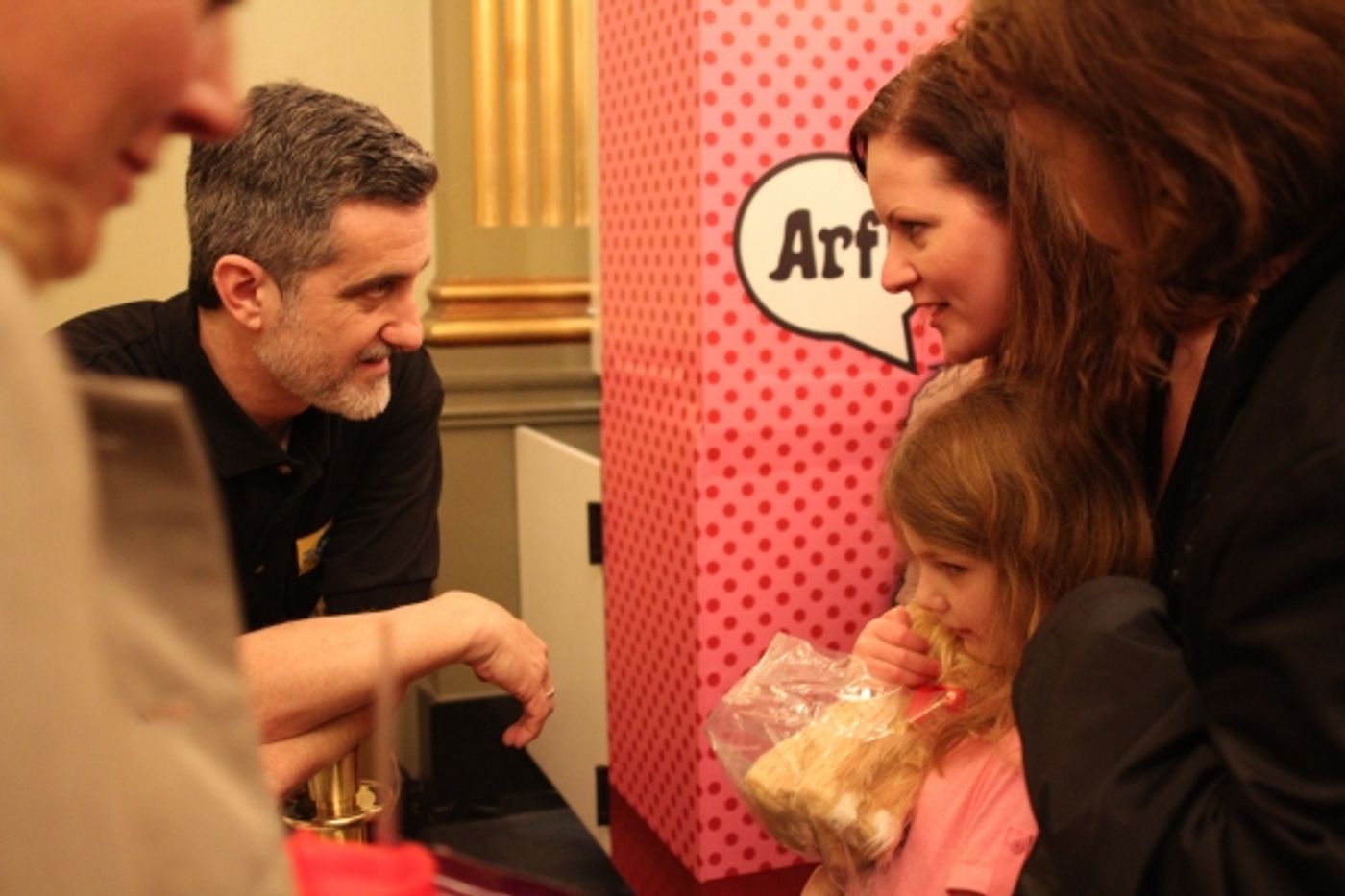 Photo Flash: ANNIE Celebrates the Launch of Sandy's Rescue Pals  Image