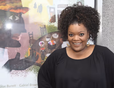 Yvette Nicole Brown Photo