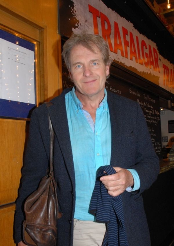 Robert Bathhurst Photo